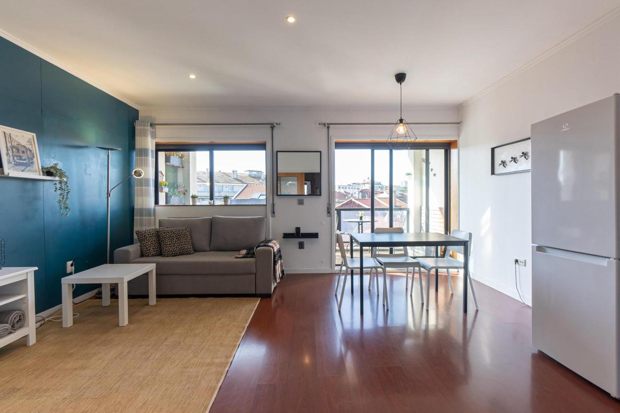 Top Floor Apartment With Sunny Balconies Porto Exterior photo